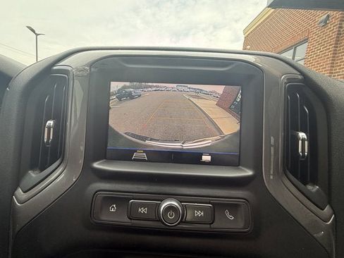 Used 2021 Chevrolet Silverado 1500 Custom Trail Boss image 28