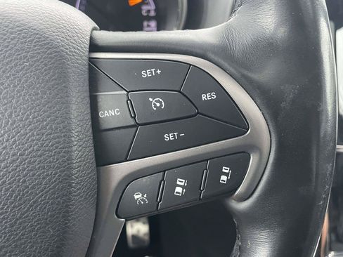 Used 2020 Jeep Grand Cherokee High Altitude AWD/4WD image 24