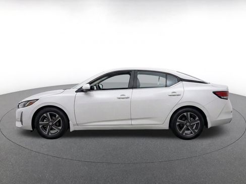 Used 2025 Nissan Sentra SV FWD image 4