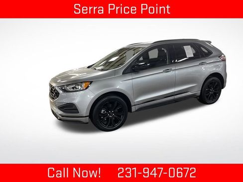 Used 2022 Ford Edge SE w/ Black Appearance Package image 1