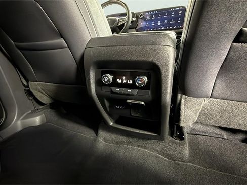 Certified 2025 Chevrolet Traverse Z71 w/ Enhanced Driving Package image 33