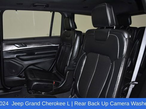 Used 2024 Jeep Grand Cherokee L Limited w/ Luxury Tech Group II AWD/4WD image 30