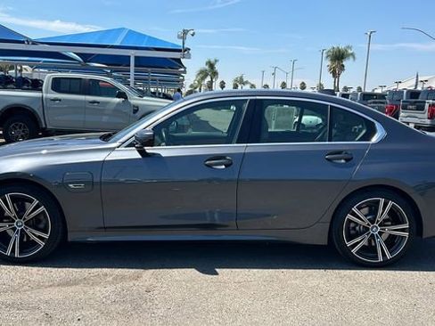 Used 2022 BMW 330e w/ Convenience Package image 7