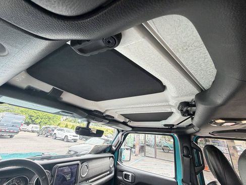 Used 2019 Jeep Wrangler Unlimited Sahara w/ Uconnect 4C Nav & Sound Group AWD/4WD image 89