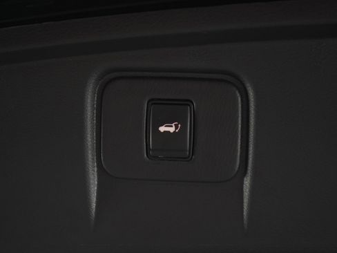 Used 2023 Nissan Murano Platinum image 16