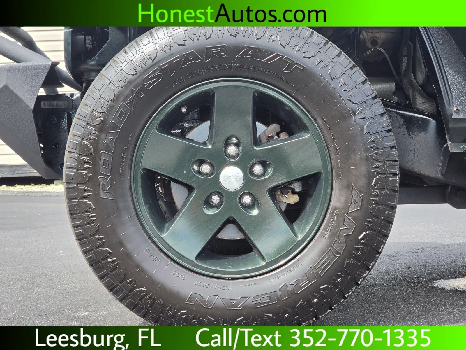 Used 2010 Jeep Wrangler Unlimited Rubicon w/ Dual Top Group AWD/4WD image 20