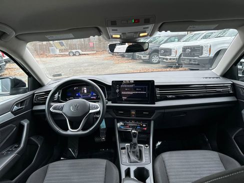 Used 2025 Volkswagen Jetta S image 24