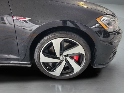Used 2019 Volkswagen Golf 4-Door FWD image 29