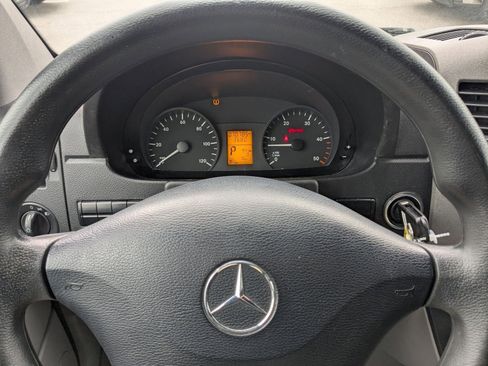 Used 2016 Mercedes-Benz Sprinter 2500 image 27
