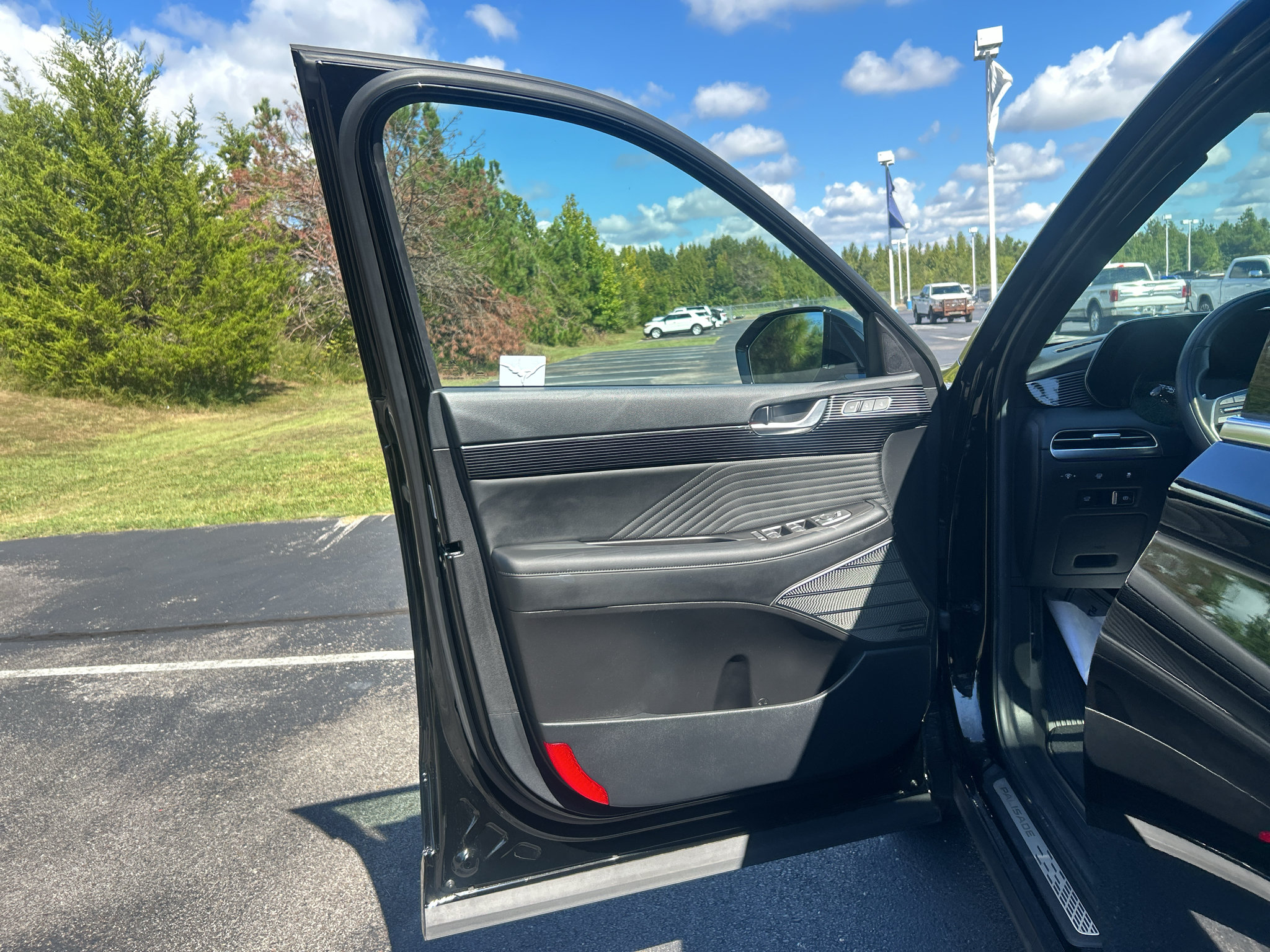Used 2025 Hyundai Palisade Calligraphy AWD/4WD image 18