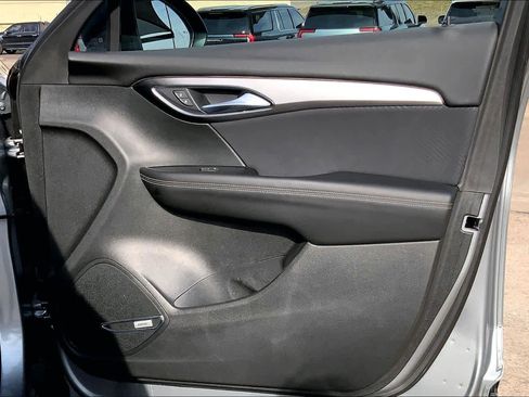 Certified 2025 Buick Envision Sport Touring image 21