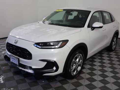 Certified 2025 Honda HR-V LX image 4