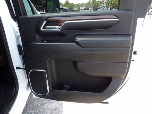 Used 2024 Chevrolet Silverado 3500 LT w/ Convenience Package AWD/4WD image 35