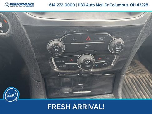 Used 2018 Chrysler 300 Touring w/ Sport Appearance Package image 23