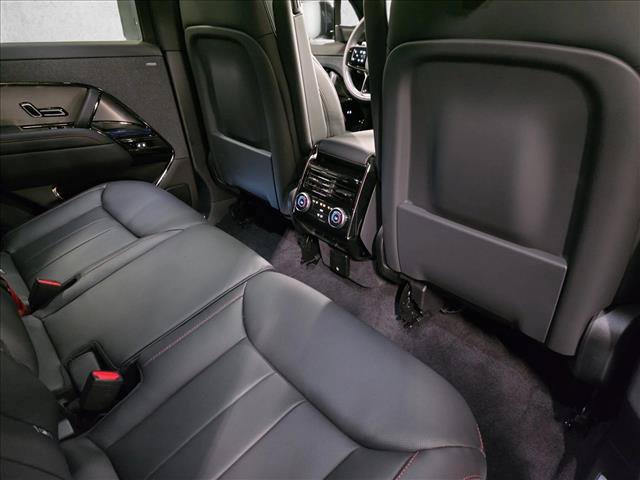 New 2027 Land Rover Range Rover Sport Dynamic SE AWD/4WD image 11