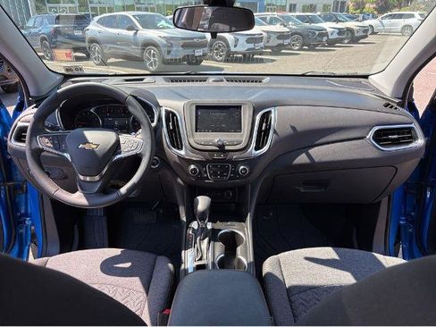 Used 2024 Chevrolet Equinox LT w/ LPO, Floor Liner Package FWD image 9