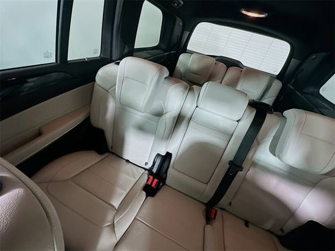 Used 2019 Mercedes-Benz GLS 550 4MATIC image 12