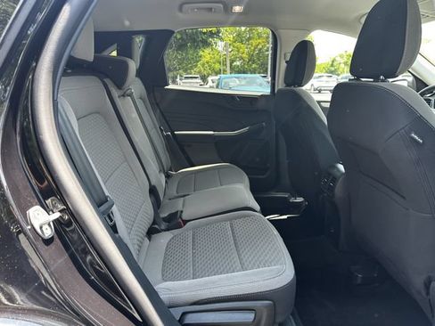 Certified 2022 Ford Escape SE w/ SE Sport Appearance Package AWD/4WD image 37