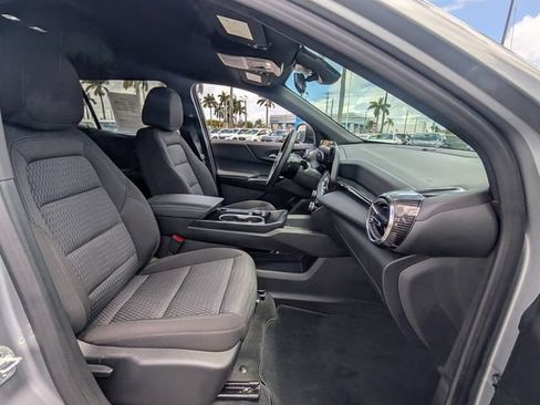 Used 2026 Chevrolet Equinox LT FWD image 16