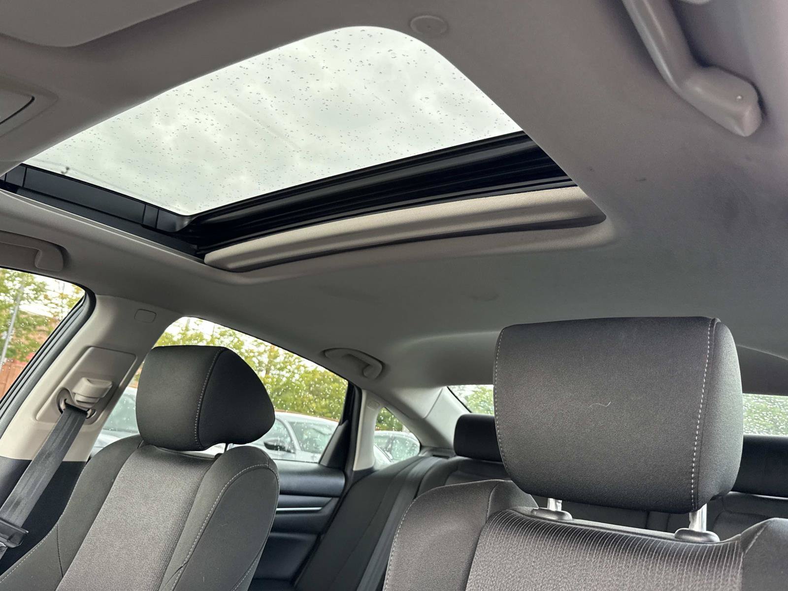 Certified 2018 Honda Accord EX image 3