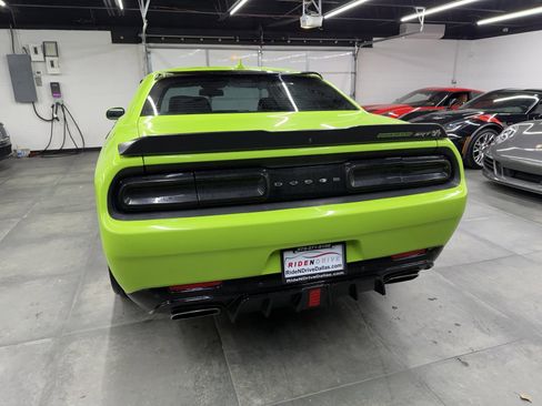 Used 2015 Dodge Challenger R/T Scat Pack w/ Leather Interior Group image 5