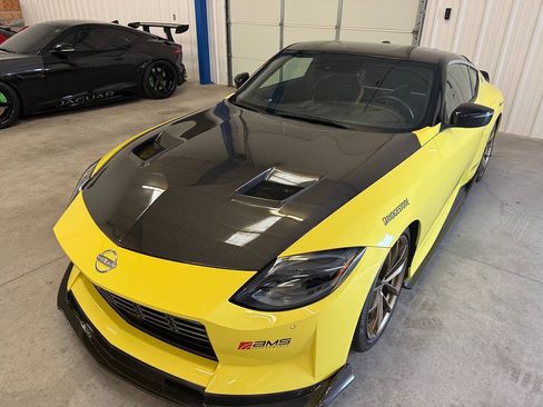 Used 2023 Nissan Z w/ Floor Mat Package (L93) RWD image 3