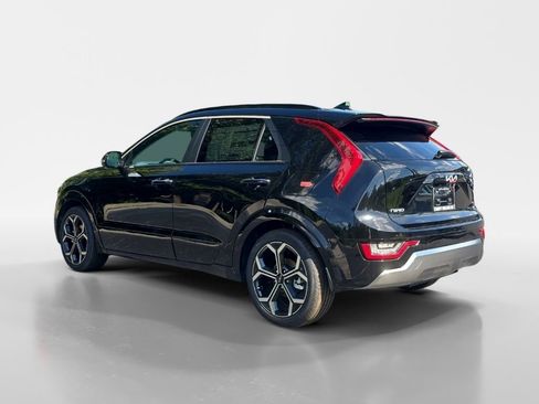 New 2025 Kia Niro SX Touring image 3