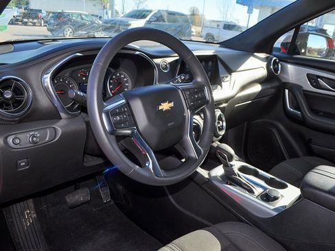 Used 2022 Chevrolet Blazer LT image 9