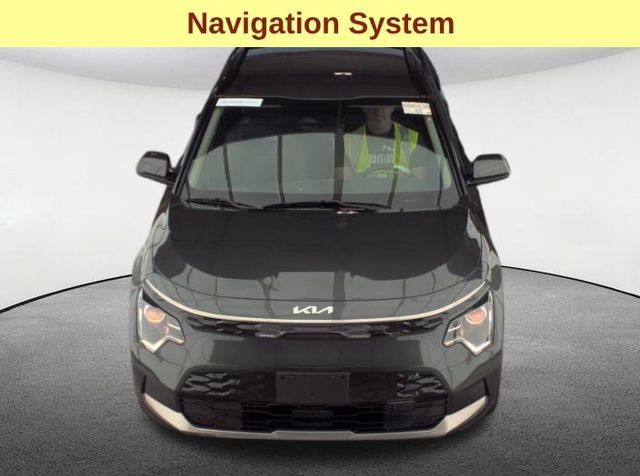 Used 2024 Kia Niro Wind w/ Wind Preserve Package FWD image 4