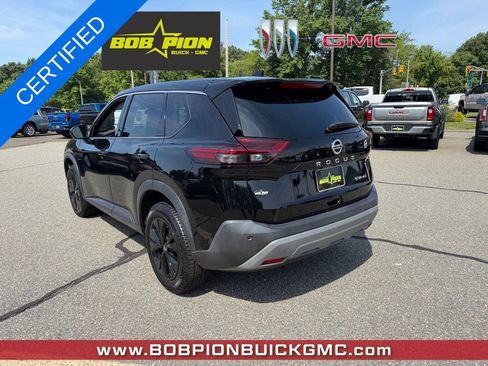 Used 2021 Nissan Rogue SV AWD/4WD image 3