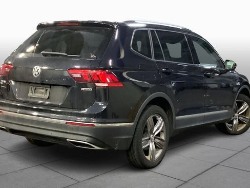 Used 2020 Volkswagen Tiguan SEL image 12