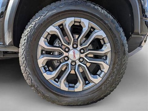 Used 2024 GMC Canyon Denali image 24