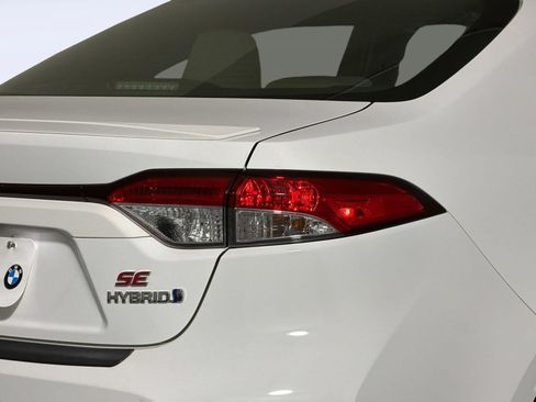 Used 2024 Toyota Corolla SE FWD image 23