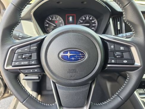 Used 2025 Subaru Outback Premium w/ Popular Package #1A AWD/4WD image 32