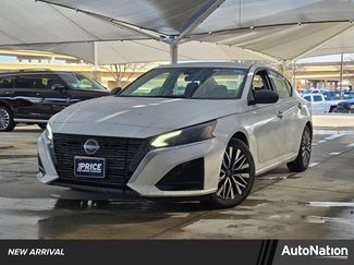 Used 2025 Nissan Altima 2.5 SV video 1