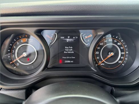 Used 2025 Jeep Wrangler Sport AWD/4WD image 30