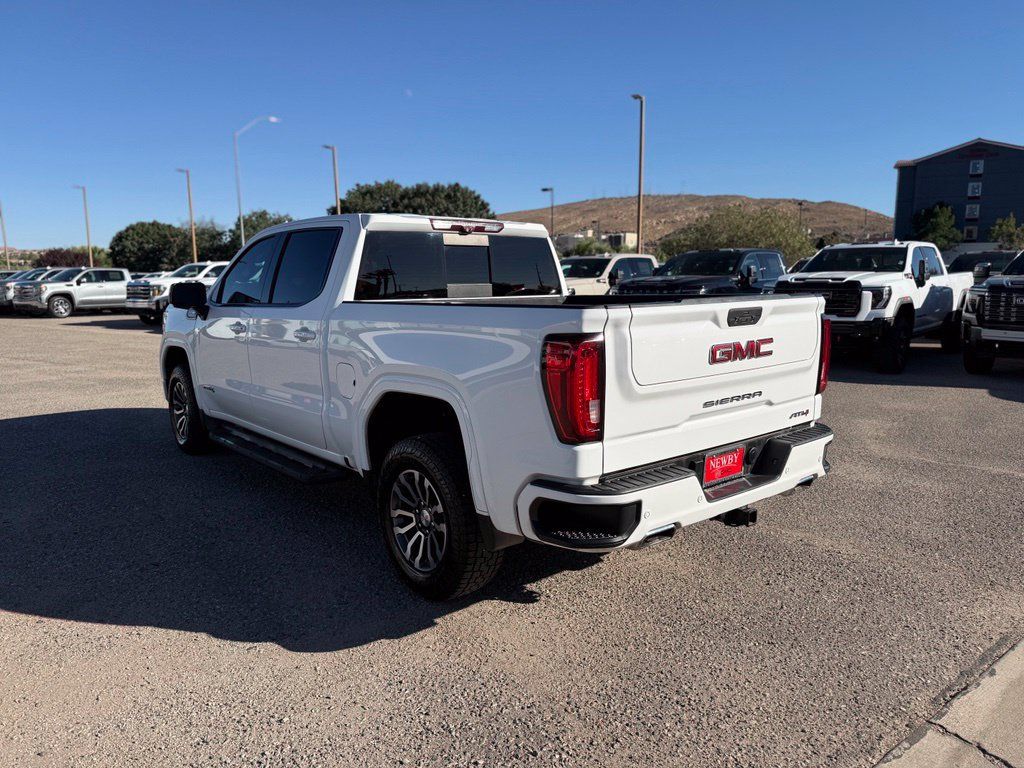 Used 2020 GMC Sierra 1500 AT4 w/ Off-Road Performance Package AWD/4WD image 7