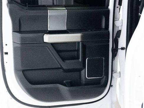 Used 2017 Ford F150 Lariat RWD image 24