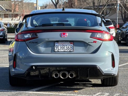 Used 2024 Honda Civic Type R image 5