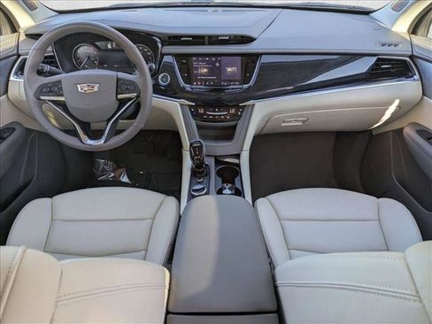 Used 2025 Cadillac XT6 Premium Luxury w/ LPO, Floor Liner Package image 19