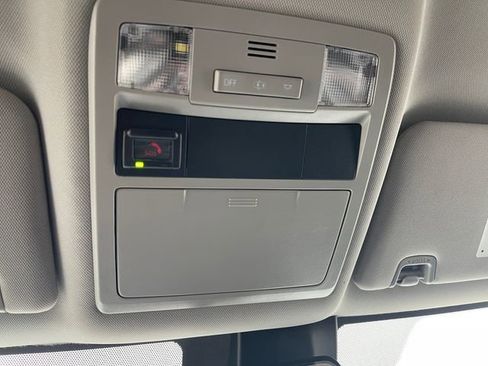 Used 2021 Toyota Tacoma SR AWD/4WD image 19
