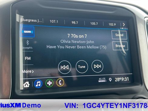 Used 2022 Chevrolet Silverado 3500 LT w/ Z71 Off-Road Package image 27