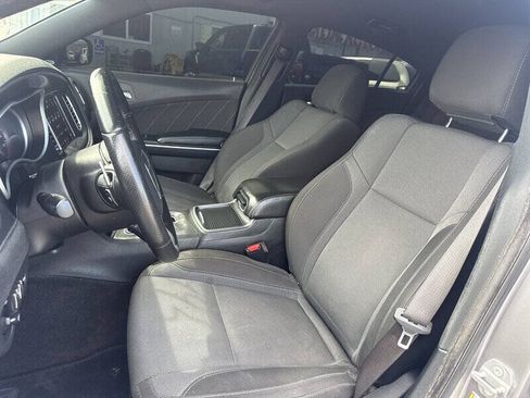 Used 2018 Dodge Charger R/T RWD image 17