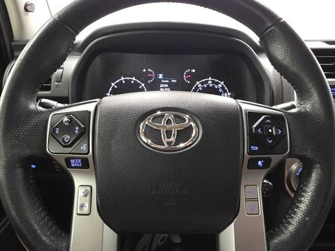 Used 2021 Toyota 4Runner SR5 Premium w/ Moonroof Package AWD/4WD image 29