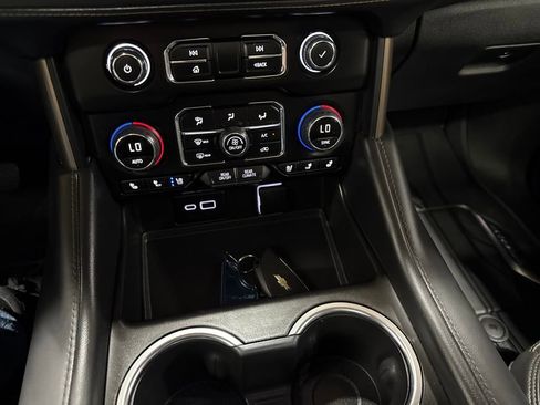 Certified 2024 Chevrolet Suburban High Country image 27