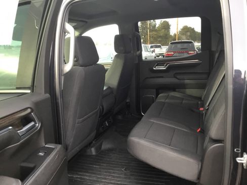 Used 2022 Chevrolet Silverado 1500 LT image 11