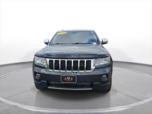 Used 2011 Jeep Grand Cherokee Limited w/ Trailer Tow Group IV image 3