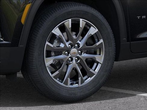 New 2026 Chevrolet Traverse LT w/ Sun and Wheel Package image 9