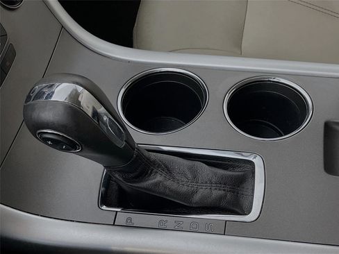 Used 2013 Ford Edge SEL image 20