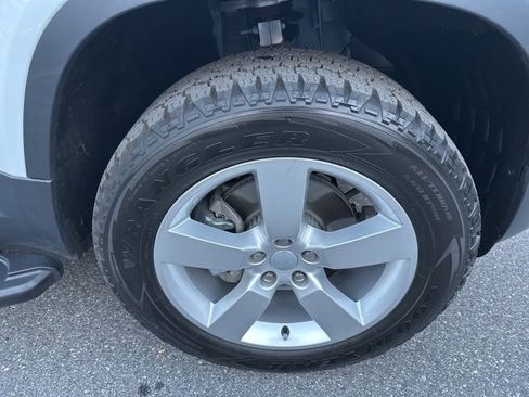 Used 2024 Land Rover Defender 110 S image 9